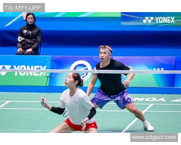 上海羽毛球队实力引发热议球迷与专家观点交锋分析 上海羽毛球队实力引发热议球迷与专家观点交锋分析