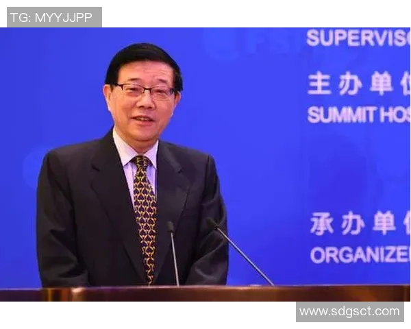 对话李伟：探索和平精英职业生涯背后的故事与挑战